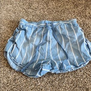 striped short shorts